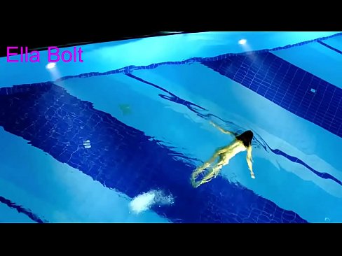 ❤️ నేను చూడటం ఆపలేను, ELLA BOLT రిసార్ట్ పూల్లో నగ్నంగా ఈత కొడుతూ దొరికిన యువ అందగత్తె అంగ వీడియో పోర్న్ వద్ద te.playcrot69.top